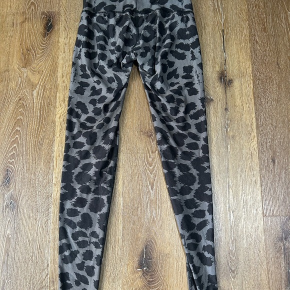 Elektrix Love Leopard Print Leggings Made in USA From Recycled Materials - Picture 4 of 5